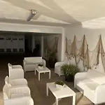 Beachfront 3-bedroom Apartment *