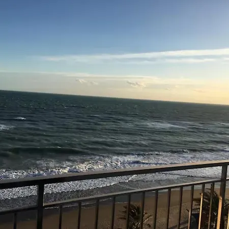 Appartement Beachfront 3-bedroom Calafell