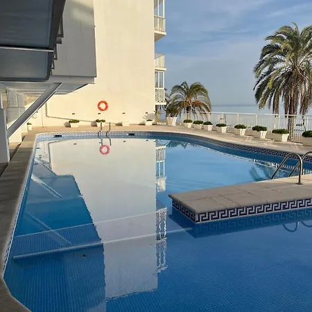 Beachfront 3-bedroom Appartement