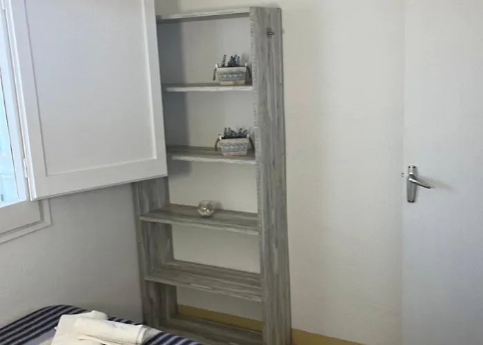 Beachfront 3-bedroom Calafell